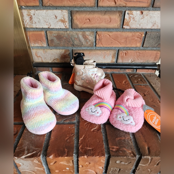 Baby girl Shoe bundle - Picture 1 of 5